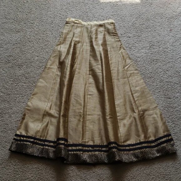 🎉 Indian full Maxi Skirt 🎉 - Picture 1 of 4